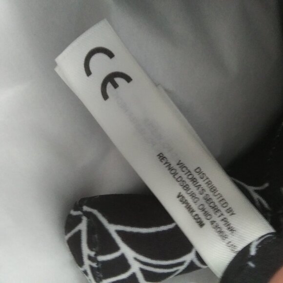 Victoria's Secret PINK Dog Halloween Spider Web  Boo! Dog Black White BOO - Picture 15 of 16